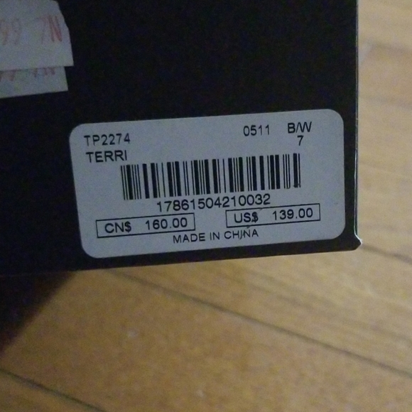 Shoes - Picture 5 of 5